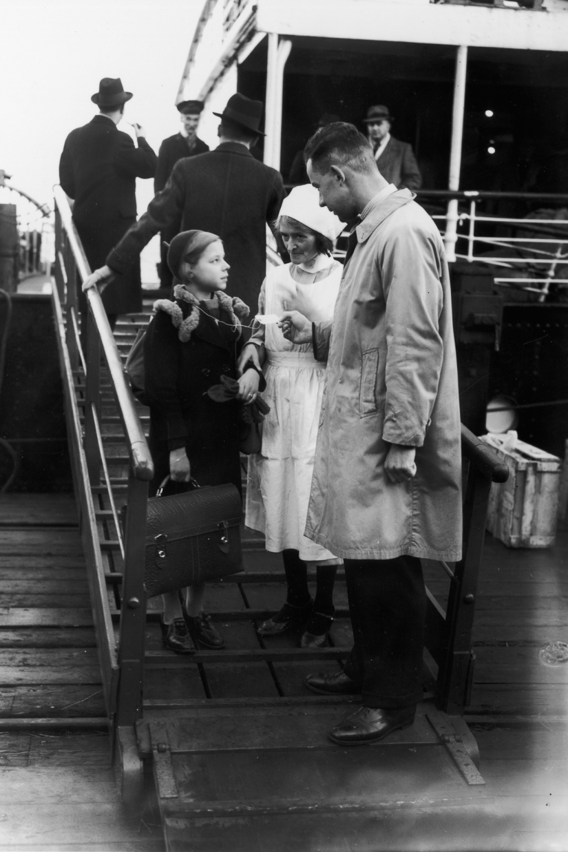 Rare pictures of the British special operation to save children during the Holocaust