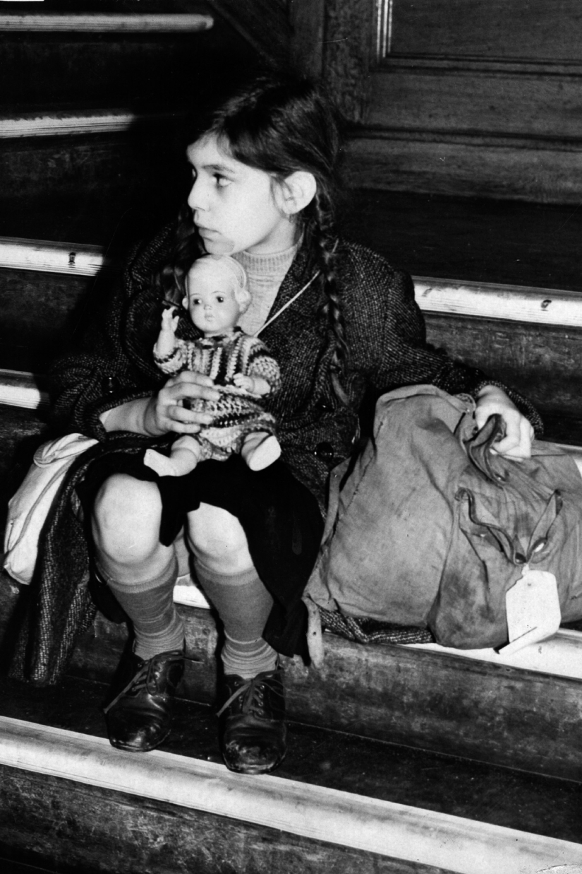 Rare pictures of the British special operation to save children during the Holocaust