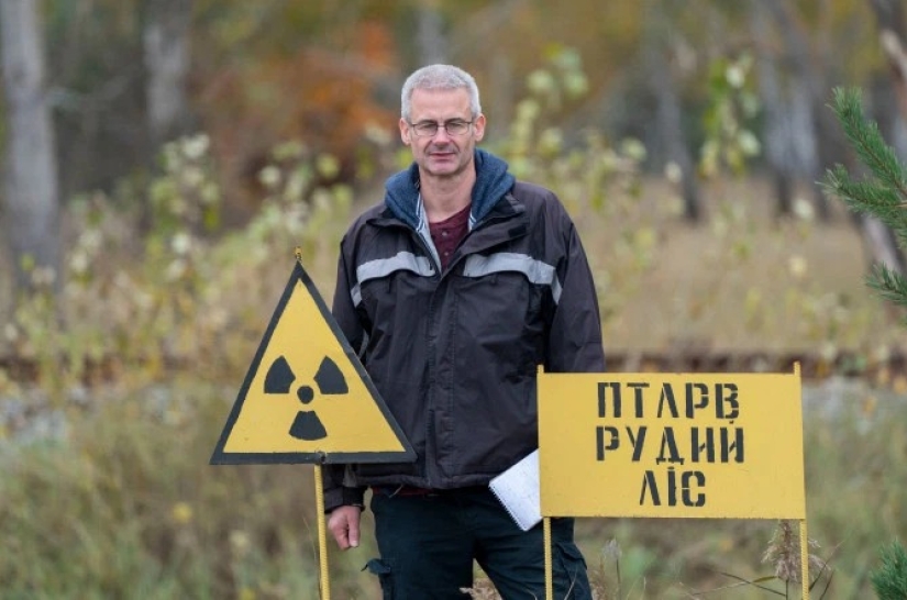 Rayos de bondad: un científico de los Estados Unidos sacrificó su carrera para salvar a los perros abandonados en Chernobyl Rayos de bondad: un científico de los Estados Unidos sacrificó su carrera para salvar a los perros abandonados en Chernobyl
