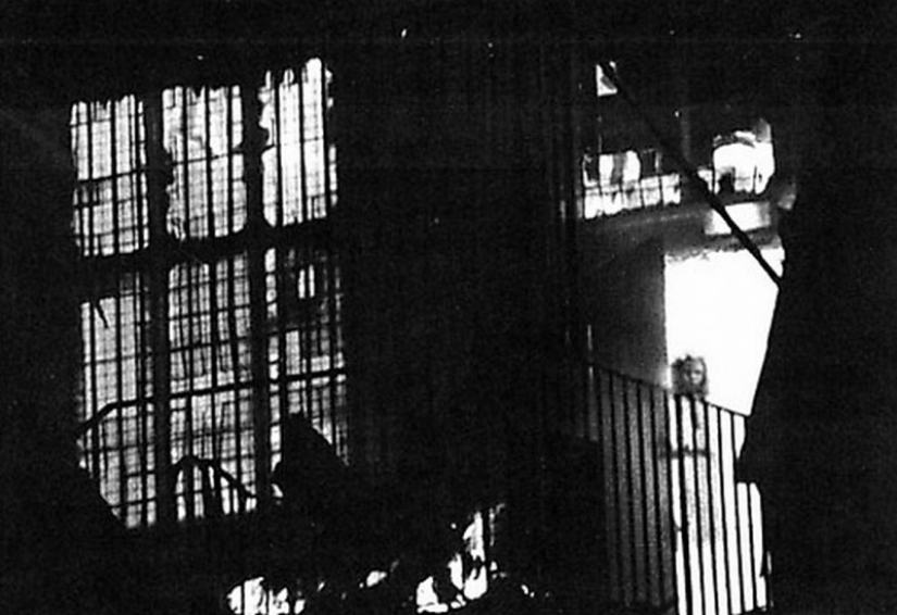 Reality or a film defect? The most famous ghost photos Reality or a film defect? The most famous ghost photos