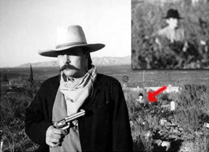 Reality or a film defect? The most famous ghost photos Reality or a film defect? The most famous ghost photos