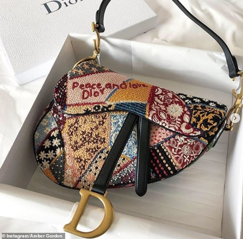 Recompensa por el dinero gastado: la chica recibe un salario por comprar cosas exclusivas para celebridades