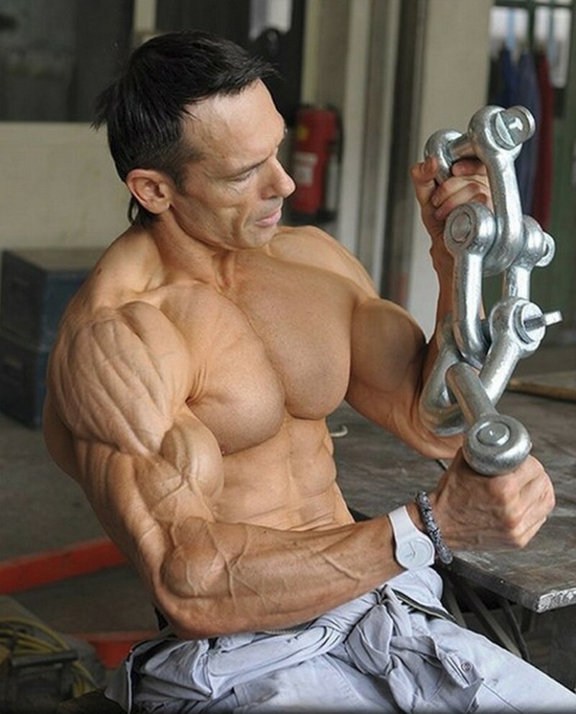 "Relief Man": the success story of a bodybuilder from Austria