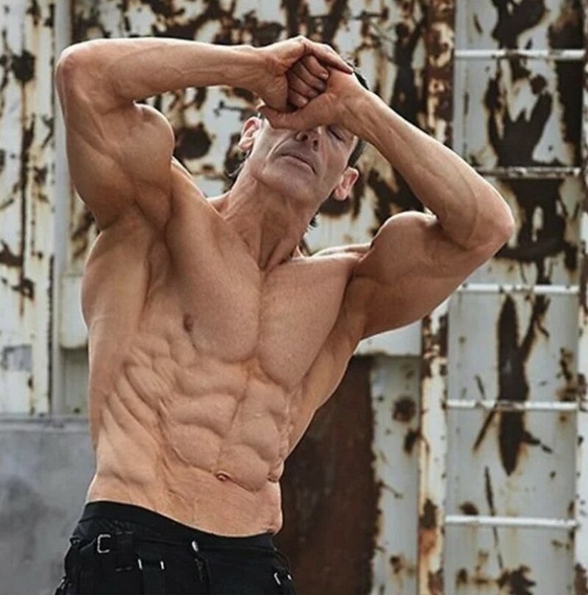 "Relief Man": the success story of a bodybuilder from Austria