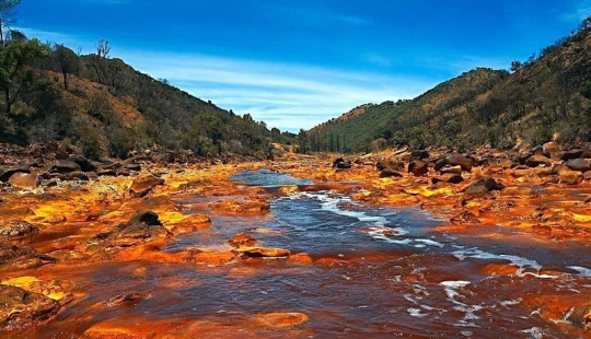 Rio Tinta: the "Martian" river on Earth Rio Tinta: the "Martian" river on Earth