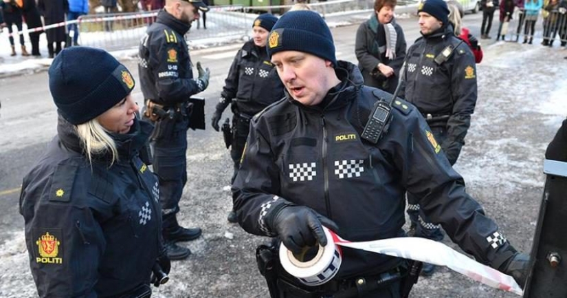 Robbery in Russian: a tourist "took" a bank on an island in the Arctic Ocean