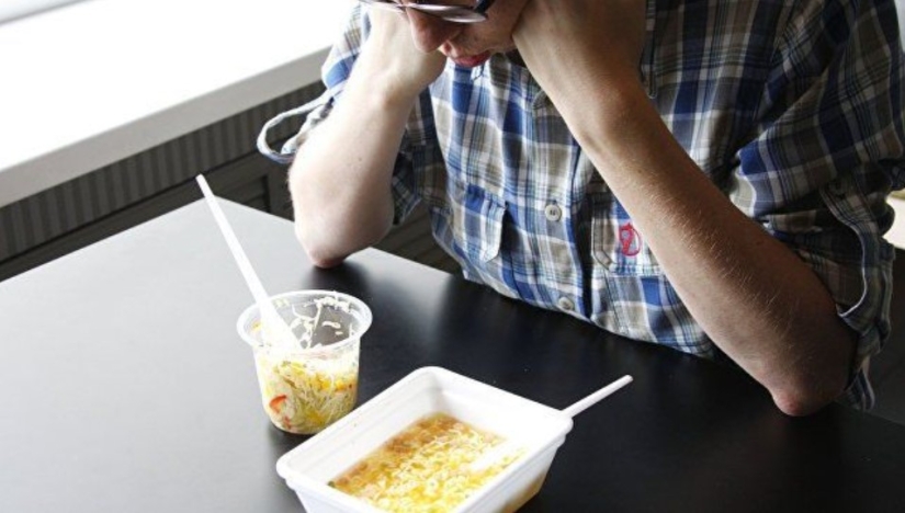 Rosstat found out how the nutrition of Russians has changed since 1980: the deficit was replaced by a healthy lifestyle