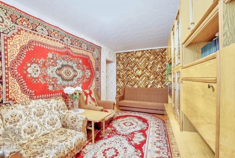 Saludos desde los años 90! El apartamento en venta en Minsk tocó a los networkers Saludos desde los años 90! El apartamento en venta en Minsk tocó a los networkers