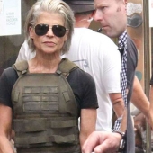 Sarah Connor is back: 61-year-old Linda Hamilton is ready to kill cyborgs again on the set of the new "Terminator"
