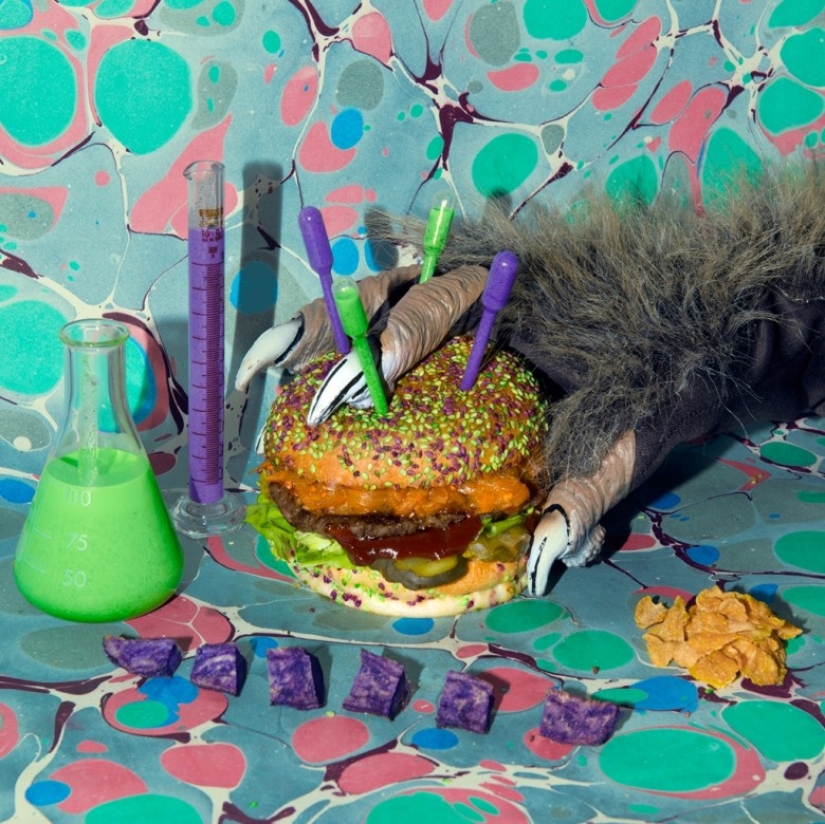 Scary hamburgers are better than scary pictures Scary hamburgers are better than scary pictures