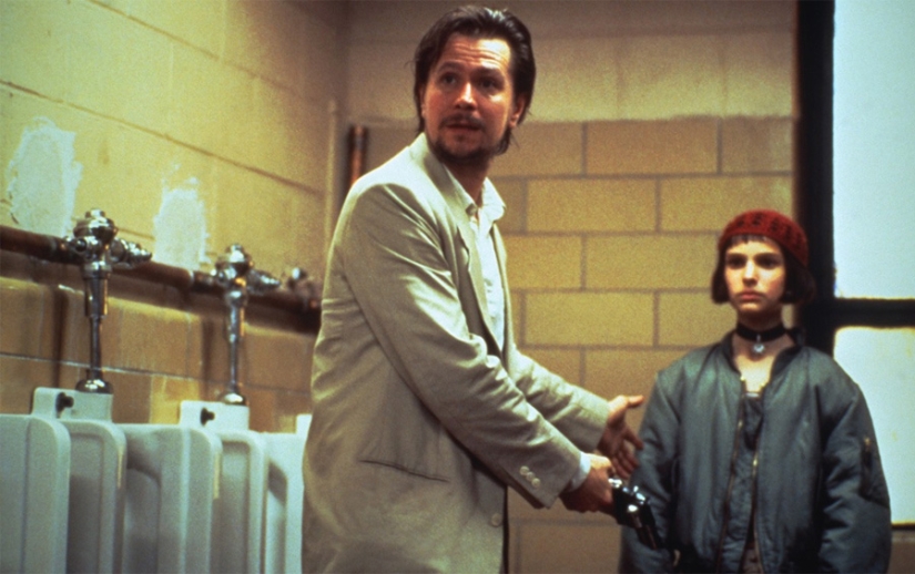 Screen tests of young Natalie Portman and an alternative ending of the film "Leon" Screen tests of young Natalie Portman and an alternative ending of the film "Leon"