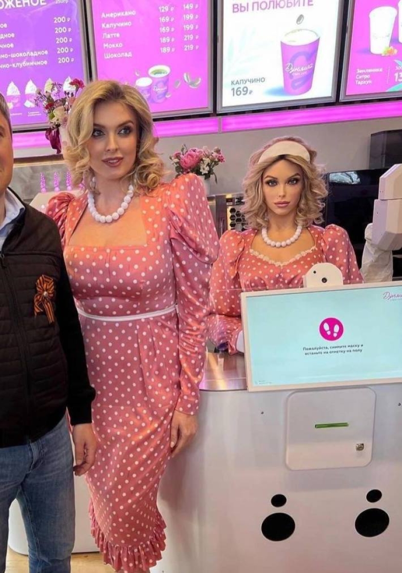 Se ha encontrado un prototipo del robot Dunyasha, un ciberbuffer del Foro Económico de San Petersburgo Se ha encontrado un prototipo del robot Dunyasha, un ciberbuffer del Foro Económico de San Petersburgo