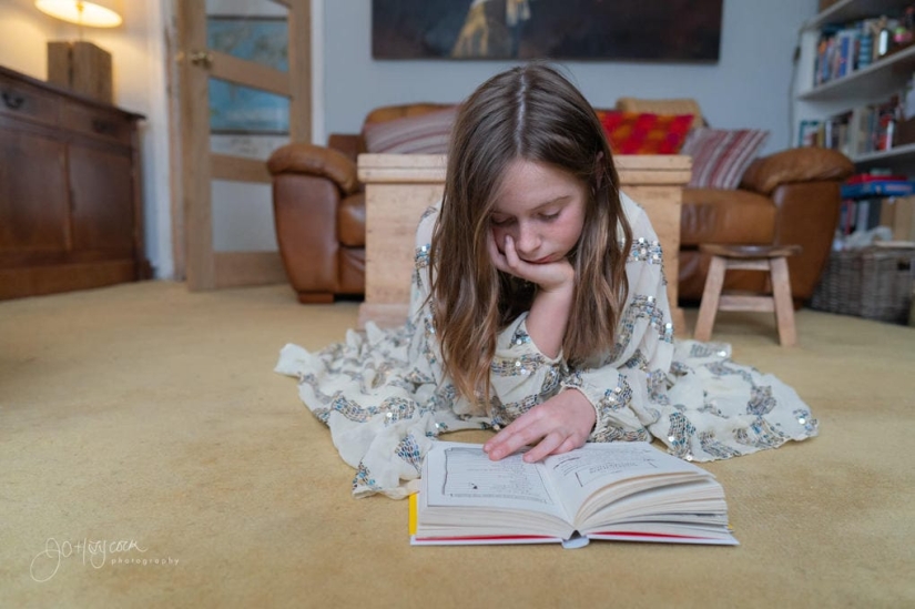 See how 11 photographers told the story of one dress See how 11 photographers told the story of one dress