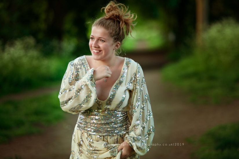 See how 11 photographers told the story of one dress See how 11 photographers told the story of one dress