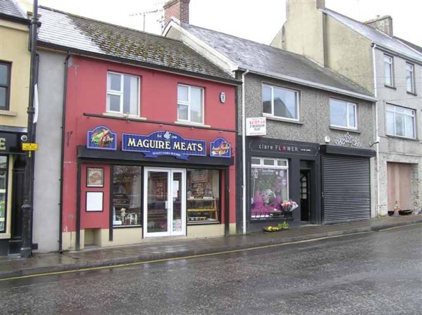 Semanas rusas en Irlanda: una tienda local vende salchichas rellenas de vodka