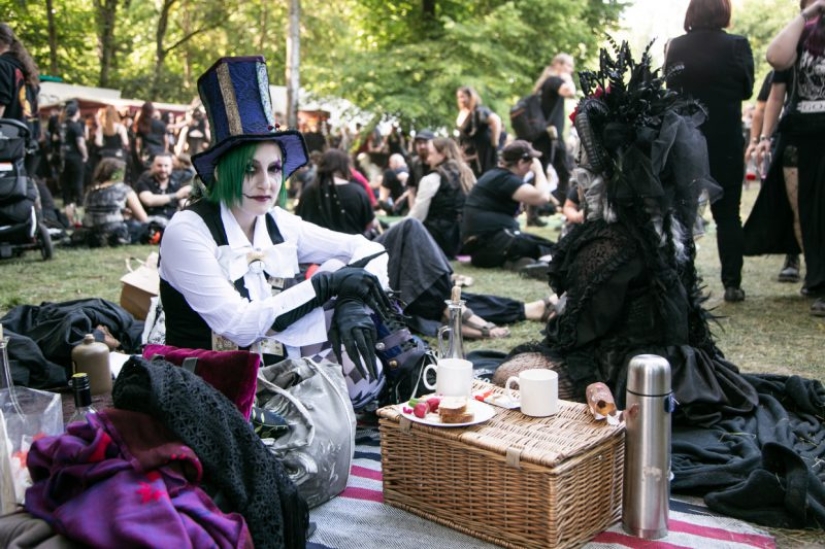 Sex on blood: The festival is ready and vampires Wave Gotik Treffen from the inside Sex on blood: The festival is ready and vampires Wave Gotik Treffen from the inside