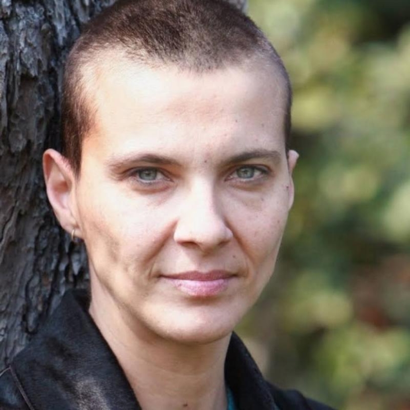 Shaved head and friendship with homeless people: how Adriano Celentano's youngest daughter grew up