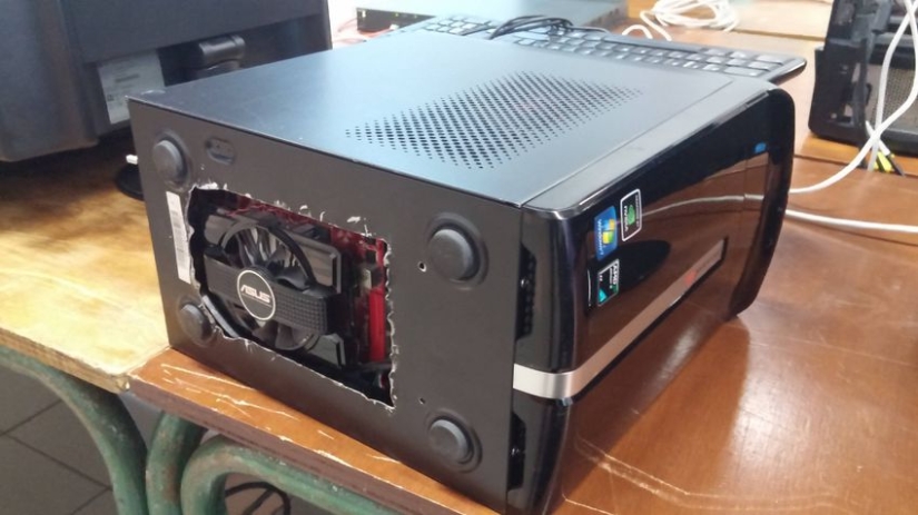 Shots that will make a normal IT specialist shudder with horror