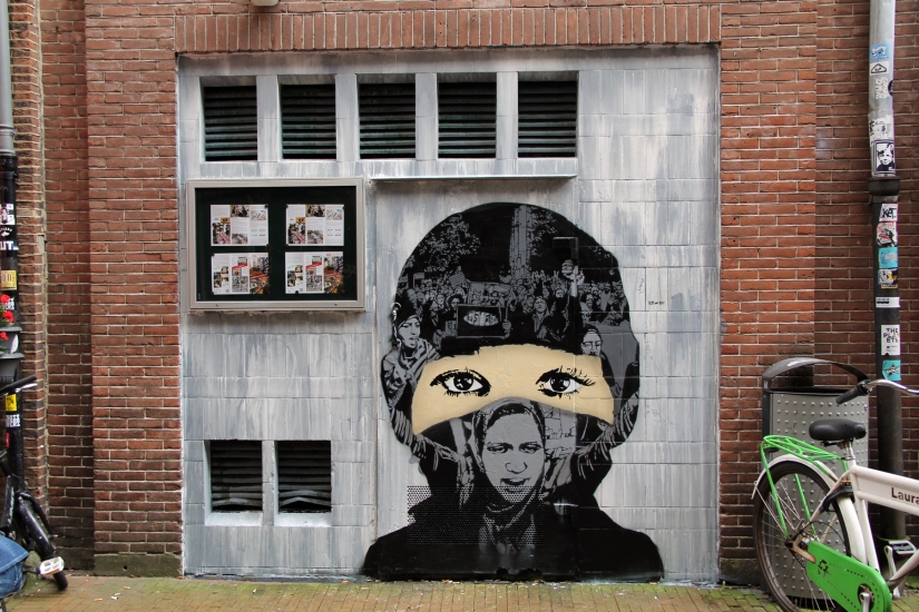 "Si te atrapan, te acusarán de satanismo": arte callejero prohibido de dos hermanos de Irán "Si te atrapan, te acusarán de satanismo": arte callejero prohibido de dos hermanos de Irán