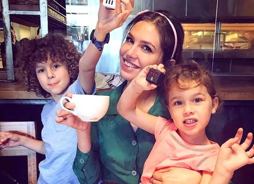 Siete del ataúd de un padre rico: cómo viven los hijos de Roman Abramovich