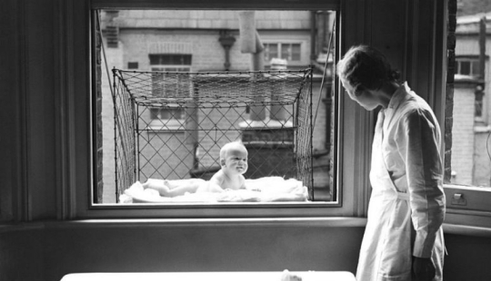 Simplemente no se lo digas a los trabajadores sociales: la dura vida de los niños del pasado