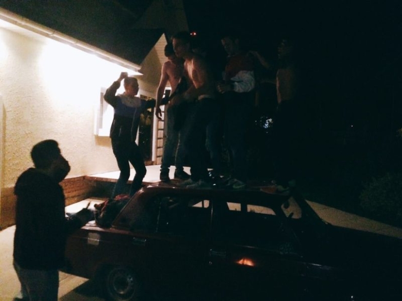 Sin torres ni complejos: cómo salen los estudiantes de hoy Sin torres ni complejos: cómo salen los estudiantes de hoy