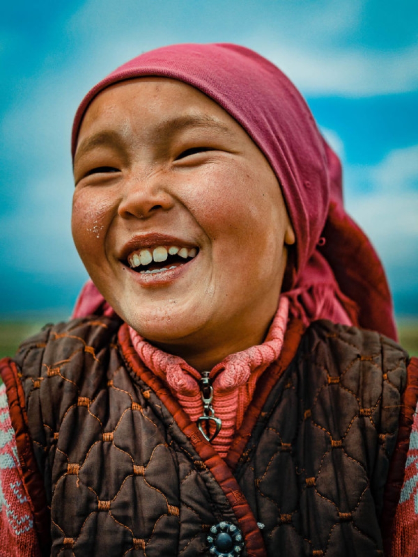 Sincere smile and piercing gaze of Kyrgyz residents in the lens of a Lebanese photographer