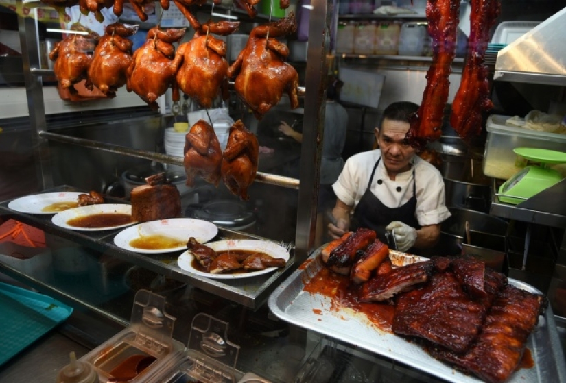 Singapore street food vendor gets Michelin star Singapore street food vendor gets Michelin star