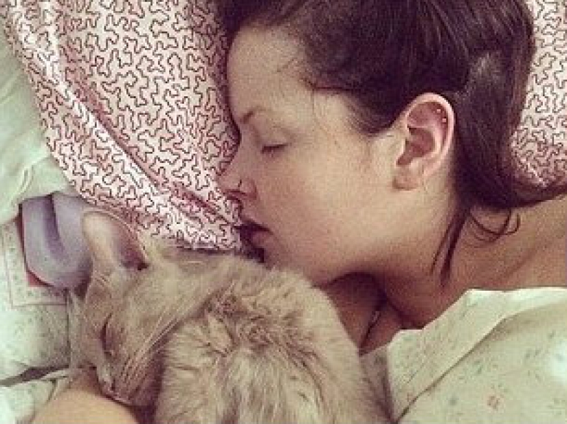 Sleeping Beauty: A British woman who once slept for six months still hardly wakes up Sleeping Beauty: A British woman who once slept for six months still hardly wakes up