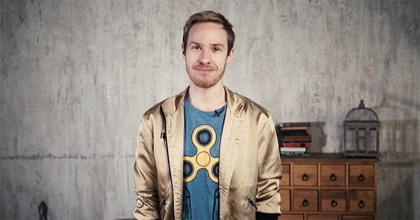 Smart is good: Stas Davydov will give you a smartphone for knowledge