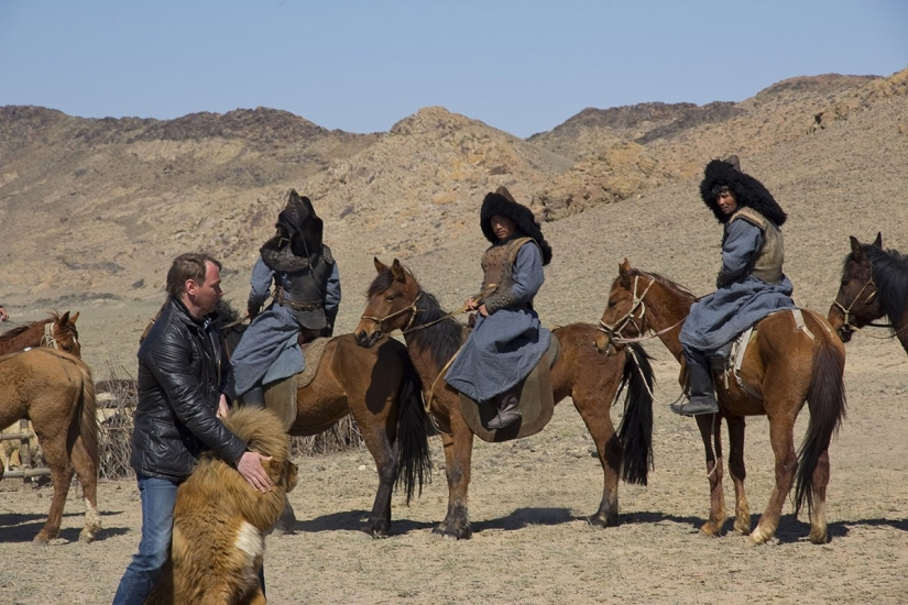 Snow Lions: from Tibet to Kazakhstan Snow Lions: from Tibet to Kazakhstan