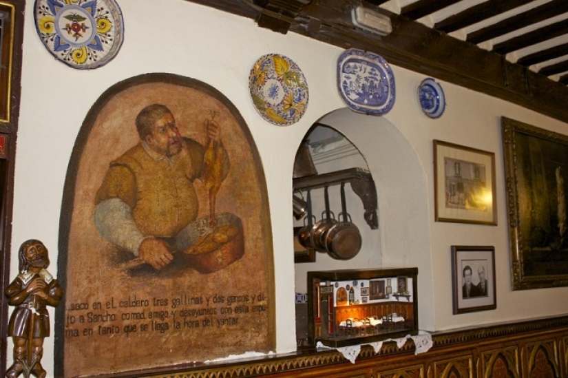 Sobrino de Botin: the oldest restaurant in Europe that Hemingway loved and where Goya worked part-time in his youth Sobrino de Botin: the oldest restaurant in Europe that Hemingway loved and where Goya worked part-time in his youth