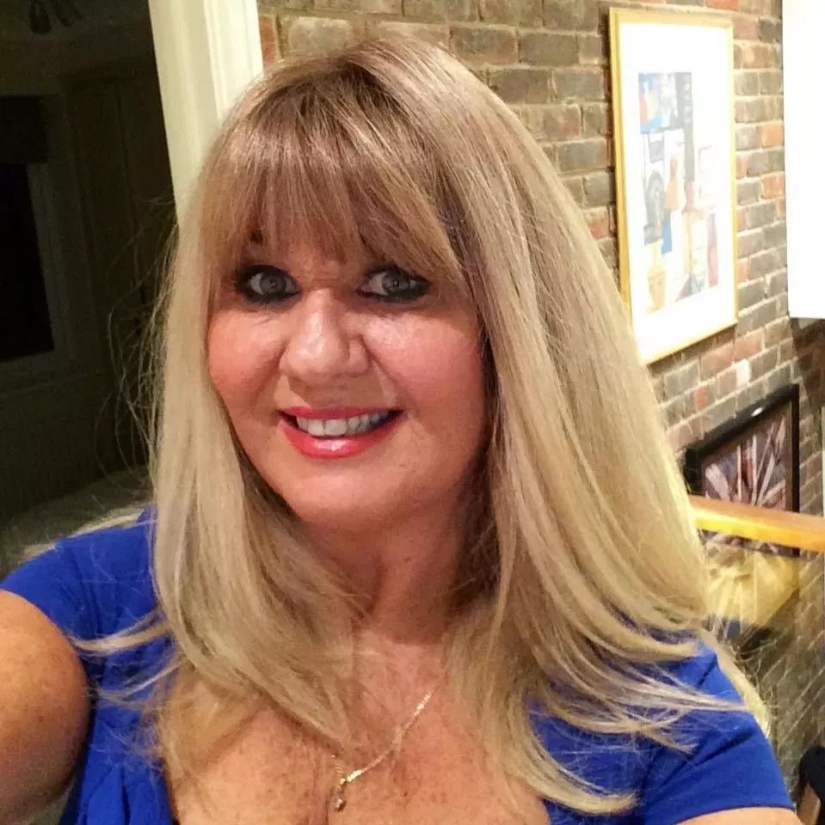 Solar coffin: these women have acquired a nice tan and skin cancer after Solarium Solar coffin: these women have acquired a nice tan and skin cancer after Solarium