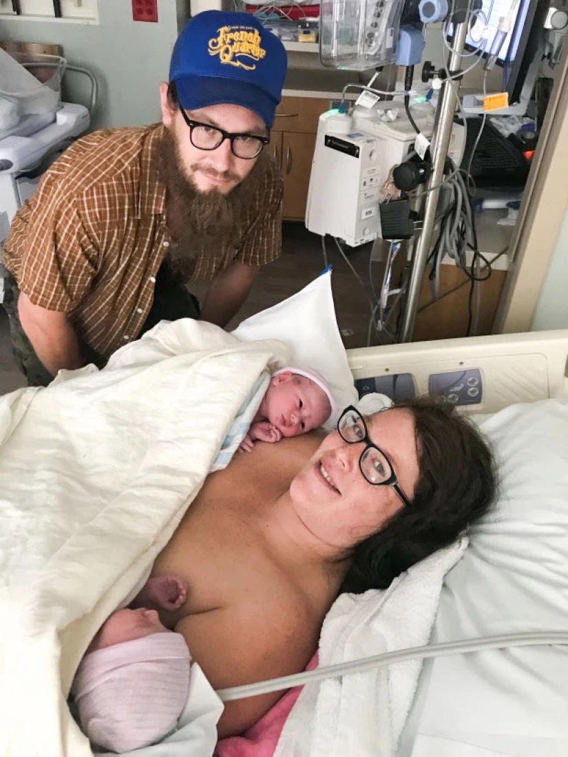 Sorpresa más amable: una joven madre se sorprendió cuando dio a luz a gemelos en lugar de una hija