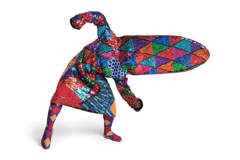 "Sound suits": a very strange hobby of Nick Cave, with which he wants to change the world