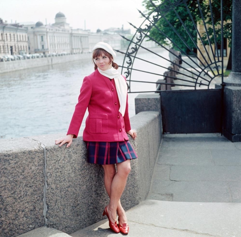 Soviet fashion of the 1960s, 1970s and 1980s in LenTASS photos
