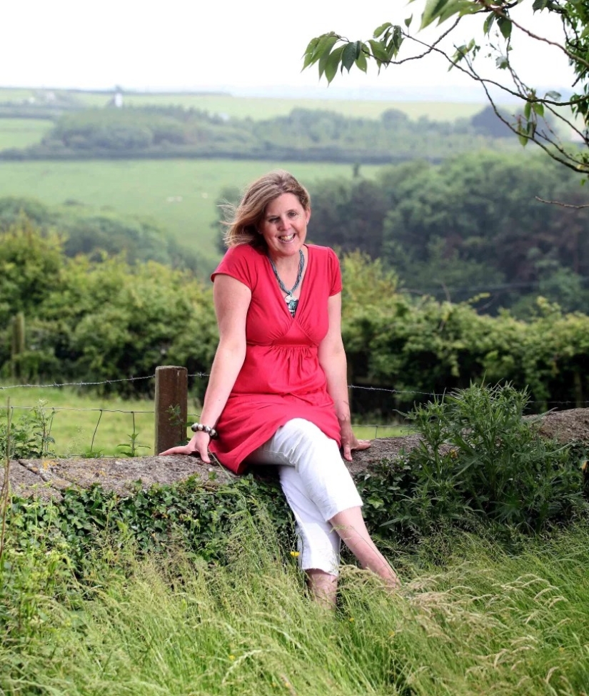 "Soy fea y ningún maquillaje ayuda": cómo la apariencia poco atractiva ha arruinado la vida de una mujer "Soy fea y ningún maquillaje ayuda": cómo la apariencia poco atractiva ha arruinado la vida de una mujer