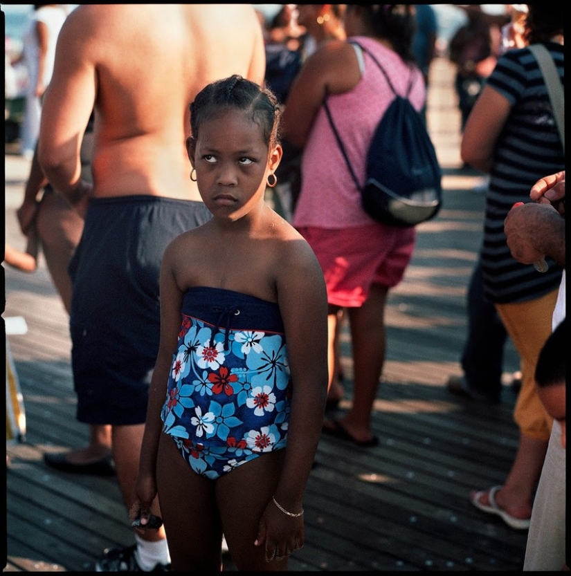 Street portraits of Americans by Mike Peters