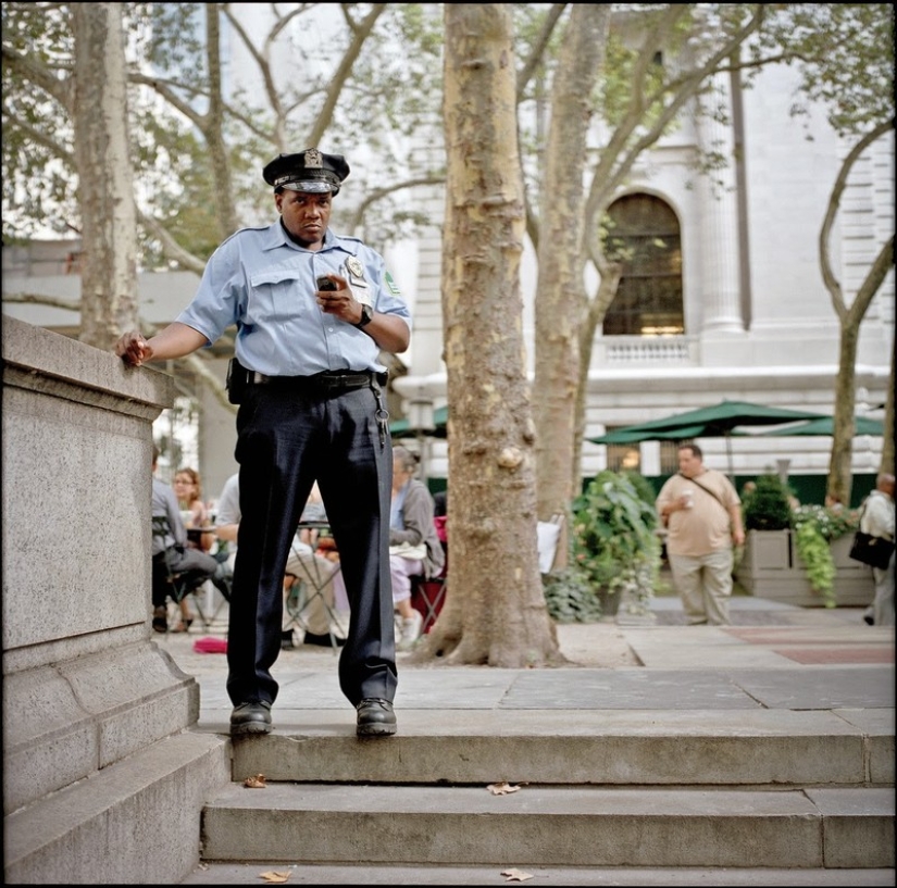 Street portraits of Americans by Mike Peters