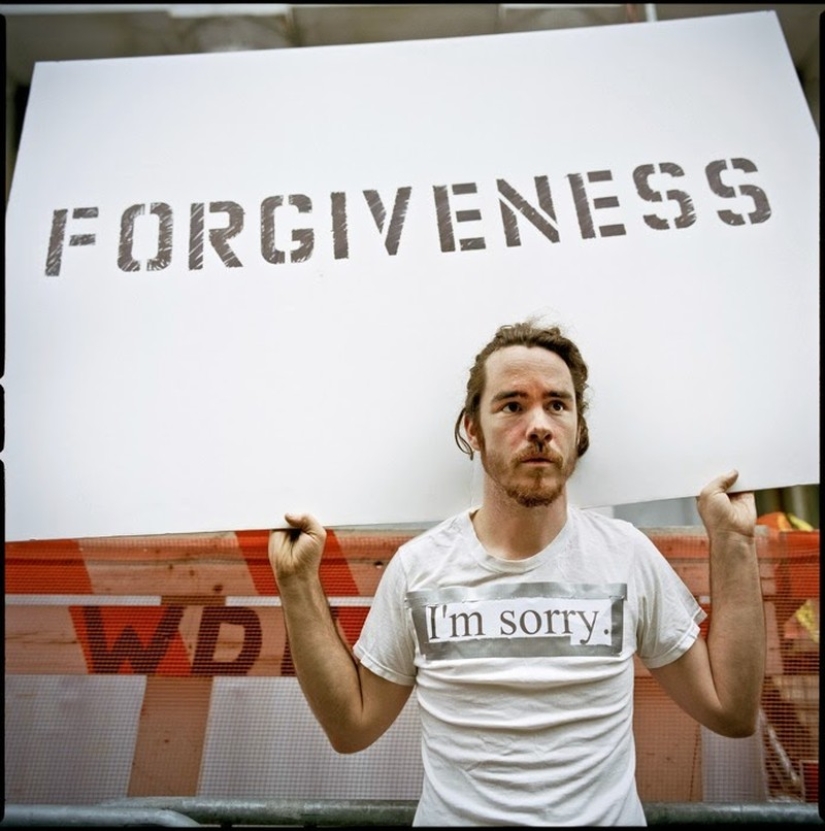 Street portraits of Americans by Mike Peters