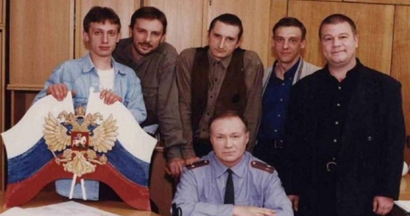 "Streets of broken lanterns" — 20 years: how the legendary series was created