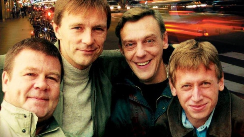 "Streets of broken lanterns" — 20 years: how the legendary series was created