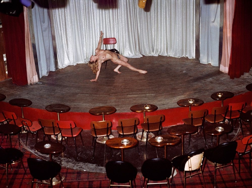 Strip clubs of the Pigalle district — the hot bottom of Paris in the 70s Strip clubs of the Pigalle district — the hot bottom of Paris in the 70s