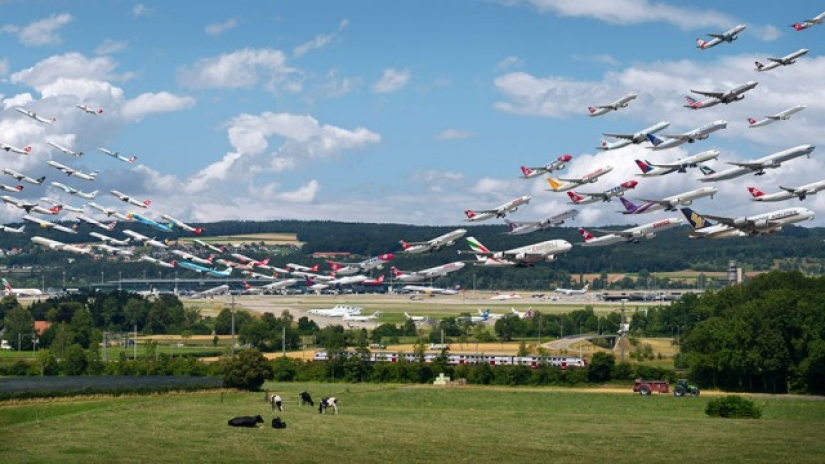 Stunning images of air traffic from different airports around the world