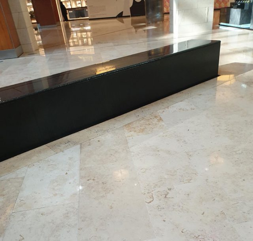 Stupid design decisions in public places Stupid design decisions in public places