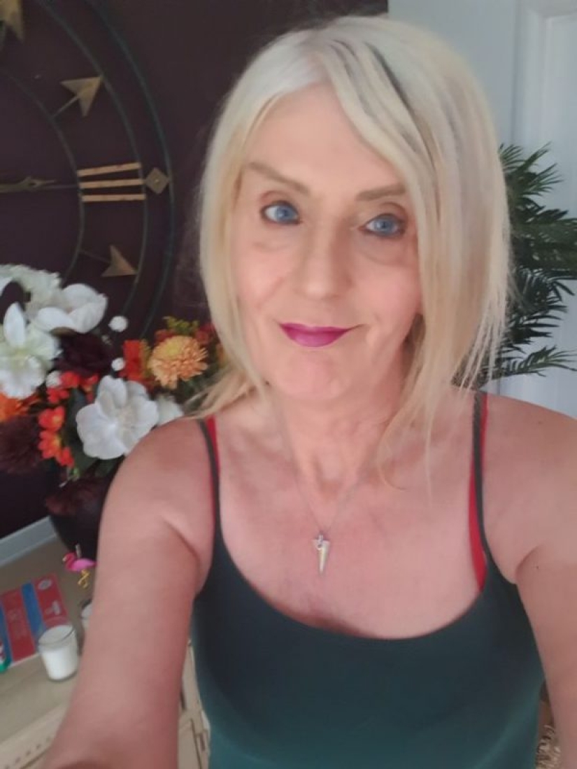 Suerte con un final triste: mujer transgénero de 58 años que ganó el premio gordo murió repentinamente