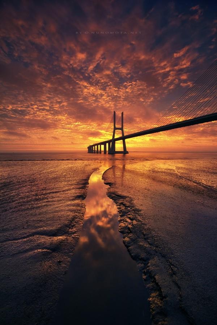 Sunrises, sunsets. Where am I, where are you Sunrises, sunsets. Where am I, where are you