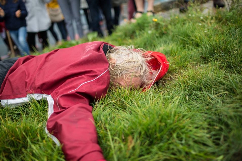 Sushi paddles: pensionista polaco cruzó el Atlántico en kayak, después de haber navegado durante más de 100 días
