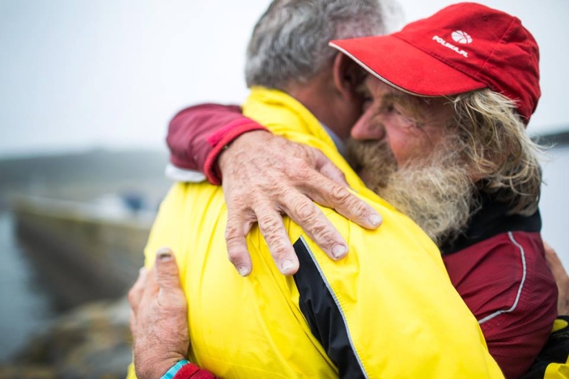 Sushi paddles: Polish pensioner crossed the Atlantic in a kayak, having sailed for more than 100 days Sushi paddles: Polish pensioner crossed the Atlantic in a kayak, having sailed for more than 100 days