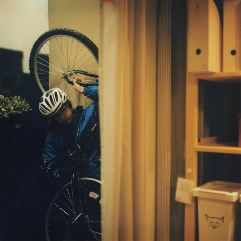 Swedish meatballs in bed: photographer spent 3 weeks in IKEA stores Swedish meatballs in bed: photographer spent 3 weeks in IKEA stores